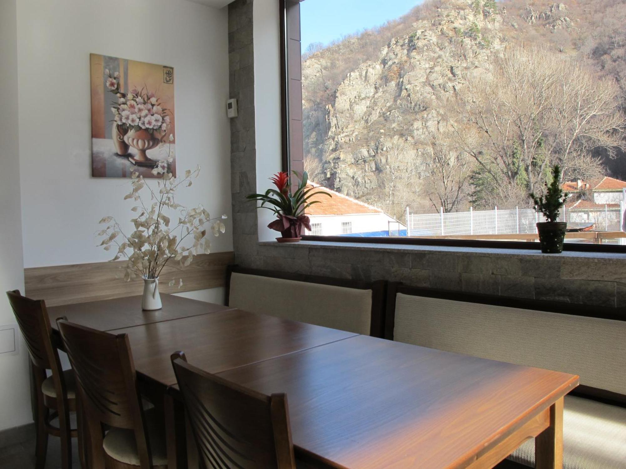 Aqua Varvara Hotel Vetren Dol Екстер'єр фото